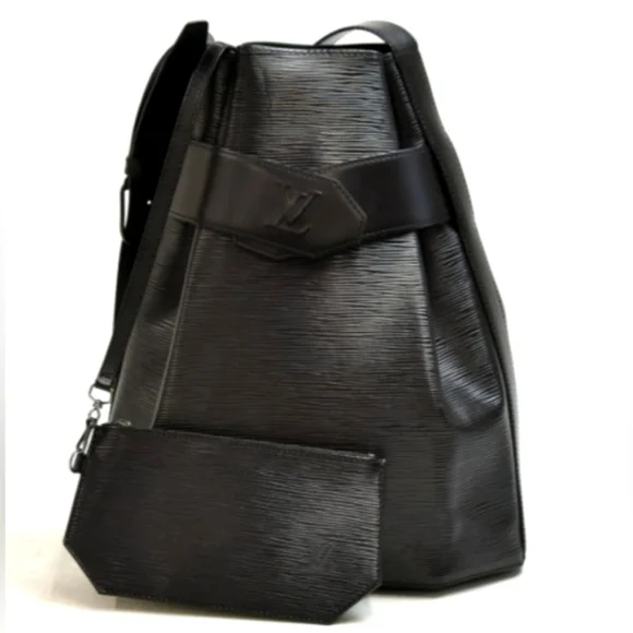 $2000 Authentic LOUIS VUITTON Epi Sac D'Epaule in Black. - Picture 1 of 17